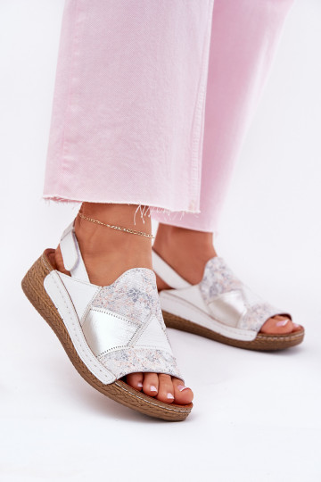 Damensandalen Feminin Auf einem Keil Mit Zopf Es mussciejka L7067-11 Zueiße Farbe