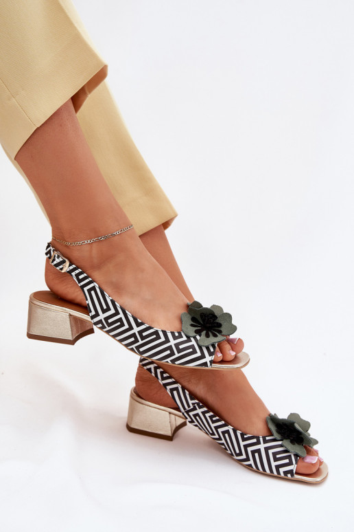 Damensandalen Feminin Klocke Mit Dekorationen Eine Blume Laura Messi 2973 INeiß-schZuarze Farbe Damensandalen Feminin Klocke Mit Dekorationen Eine Blume Laura Messi 2973 INeiß-schZuarze Farbe