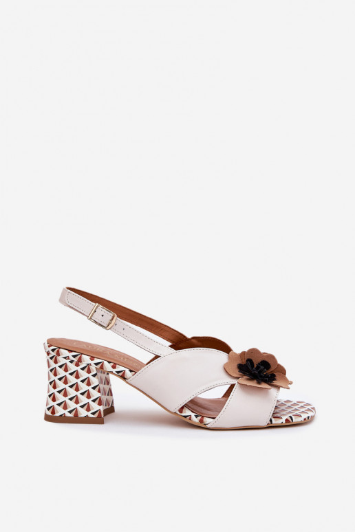 Haut Damen-Sandalen mit hohen Absätzen mit Blumen Laura Messi 2950 Zueiße Farbe Haut Damen-Sandalen mit hohen Absätzen mit Blumen Laura Messi 2950 Zueiße Farbe