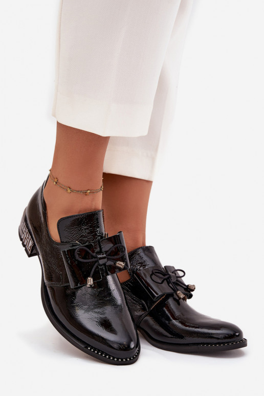 mit Lackeffekt Schuhe Feminin Auf niedrigem Absatz mit Bändern Zazoo 1399 schZuarze Farbe