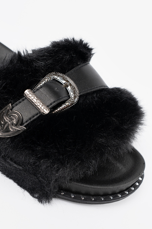 Hausschuhe z ekofutra z dekoracyjną klamrą