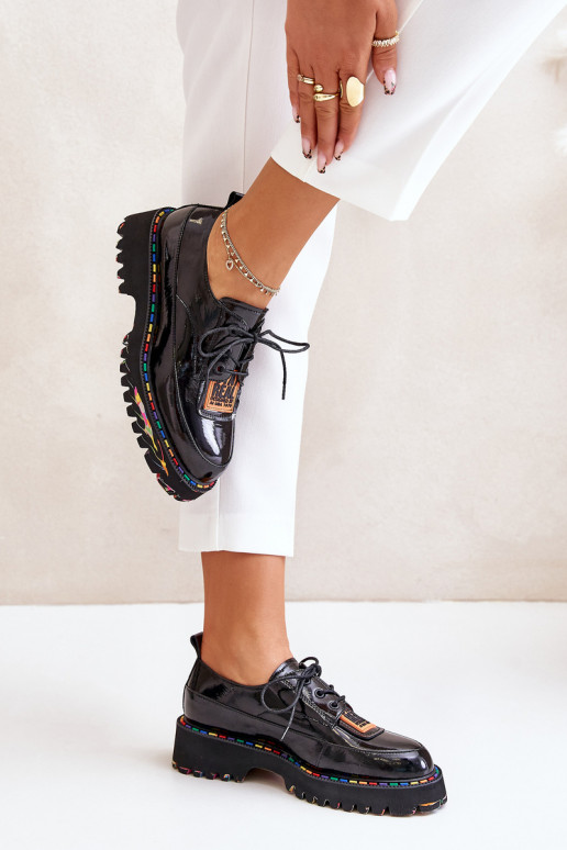 mit Lackeffekt Schuhe Feminin mit Schnürsenkeln Artiker 55C0499 schZuarze Farbe