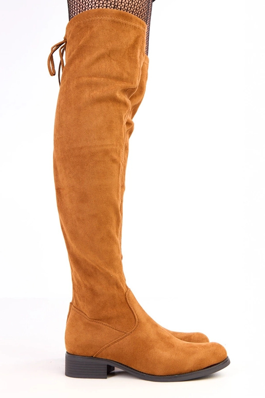 Braune lange Stiefel mit flachem...