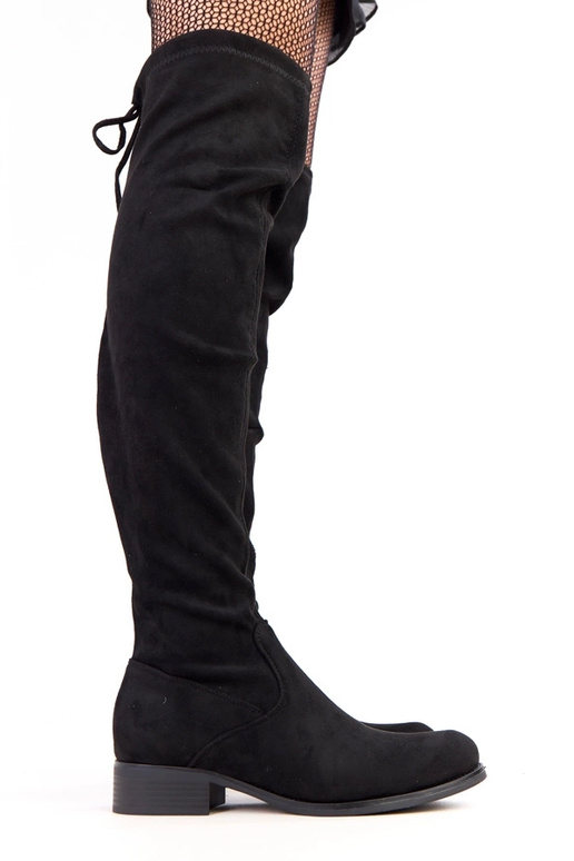 Schwarze lange Stiefel mit flachem...