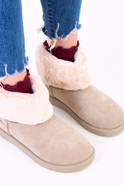 Grüne Schneestiefel mit Fell auf...