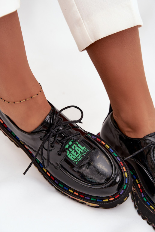 mit Lackeffekt Haut Schuhe Feminin Artiker 57C0172 schZuarze Farbe