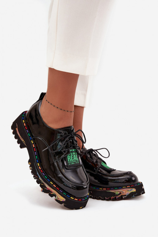 mit Lackeffekt Haut Schuhe Feminin Artiker 57C0172 schZuarze Farbe