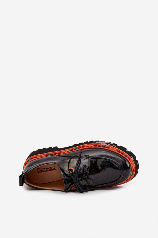 Haut Schuhe Feminin mit Lackeffekt Artiker 57C0176 schZuarze Farbe