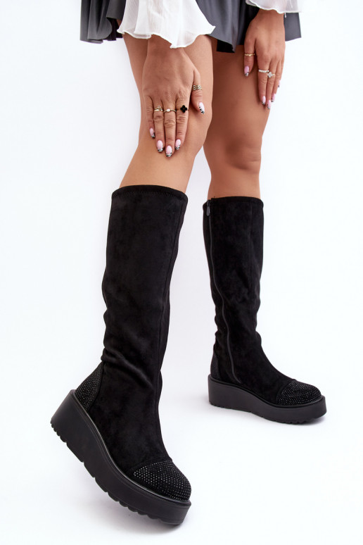 Damenstiefel aus INildleder mit einer Plattform S.Barski HY53-8 schZuarze Farbe Damenstiefel aus INildleder mit einer Plattform S.Barski HY53-8 schZuarze Farbe