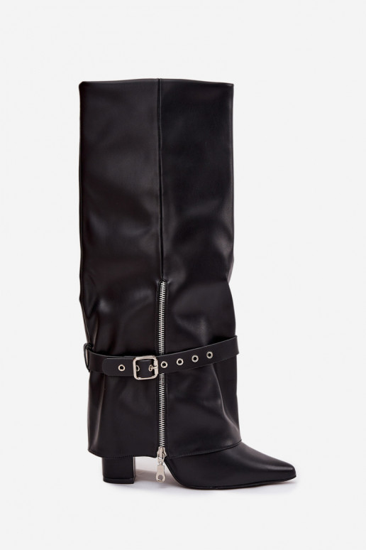 Damenstiefel, schlupfbares Modell mit Absatz und dekorierten Absätzen aus schwarzem Eko-Leder Jolivine Damenstiefel, schlupfbares Modell mit Absatz und dekorierten Absätzen aus schwarzem Eko-Leder Jolivine