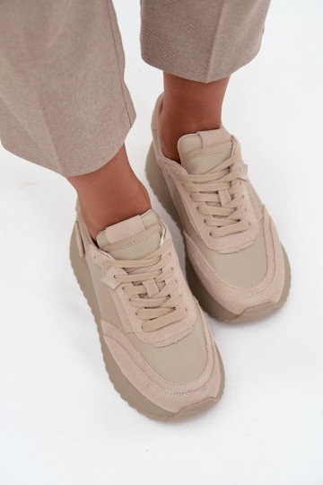 Haut Sneakers Stilvollllschuhe Feminin mit einer Plattform Artiker 55C0021 Beige