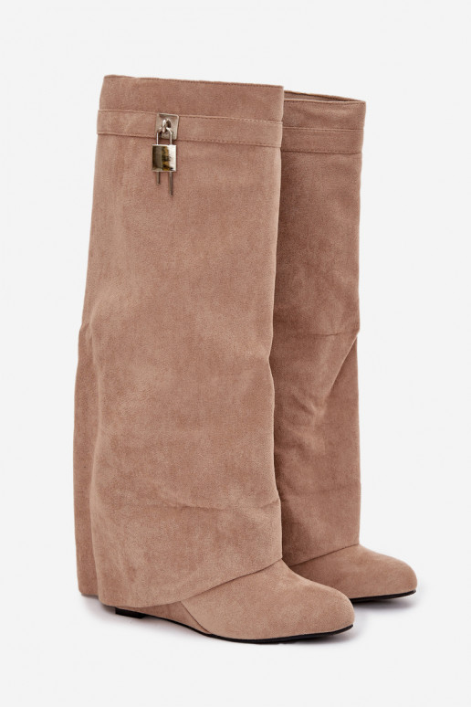 Damen-Overknees mit Plateau und Riemchen in Sand, mit silbernen Details, Korivelle