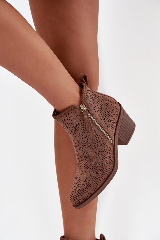 Stiefel im CoZuboy-Stil Feminin mit Absätzen S.Barski HY52-538 braune Farbe