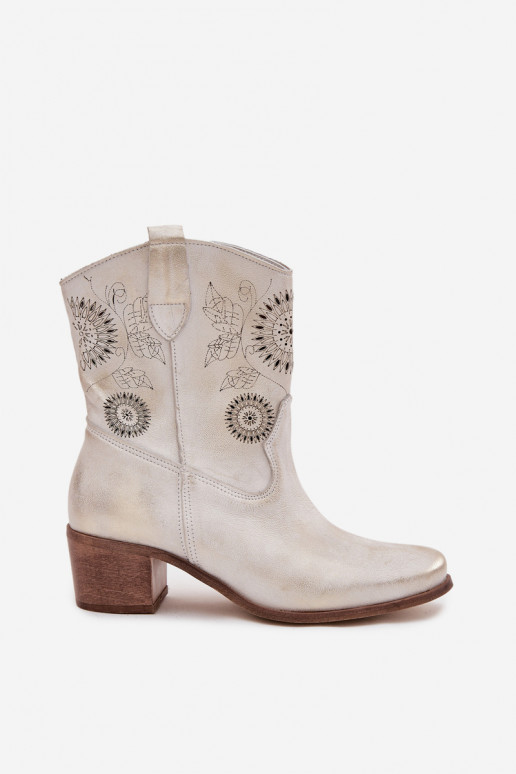 aus INildleder Haut Damenstiefel mit durchbrochenen Elementen mit Absätzen Zazoo 3844 goldene Farbe Przecierany