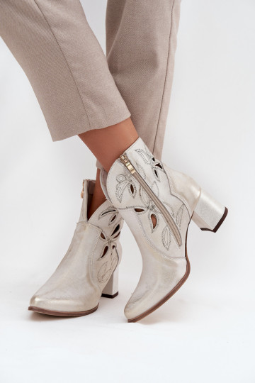 Haut mit durchbrochenen Elementen Damenstiefel Zazoo 3647 goldene Farbe Przecierany 2