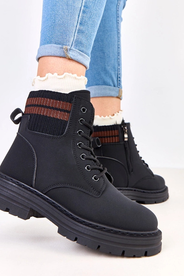 Czarne traperki ocieplane z... 2