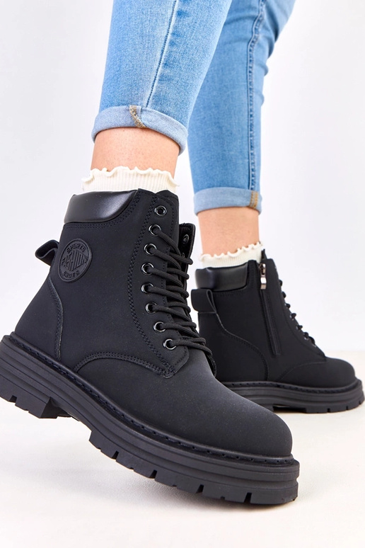 Czarne traperki ocieplane z ekoskóry...