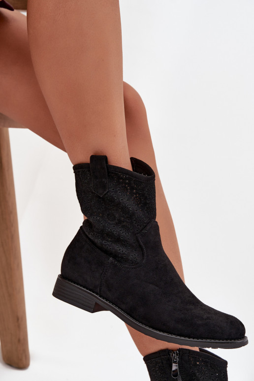 Damenstiefel mit breiten Absätzen mit durchbrochenen Elementen S.Barski HY52-530 schZuarze Farbe