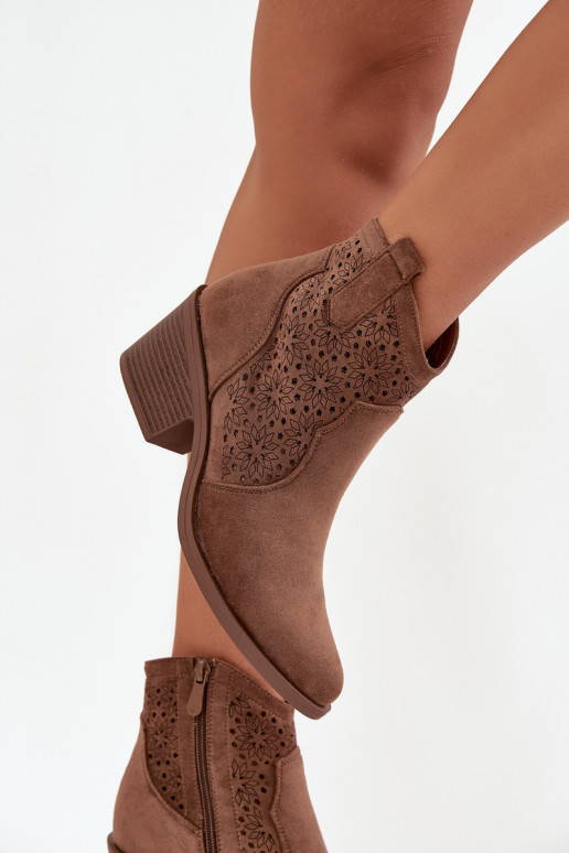 Damenstiefel mit durchbrochenen Elementen mit Absätzen S.Barski HY52-529 braune Farbe