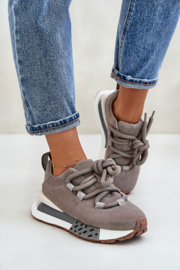 aus INildleder Sneakers Stilvollllschuhe Feminin mit einer PlattformGrubym Schnürungm Artiker 54C1463 graue Farbe