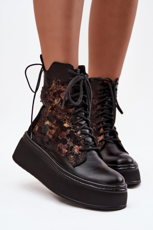 Haut Stiefel mit einer Plattform Es mussciejka 07086-01 schZuarze Farbe Haut Stiefel mit einer Plattform Es mussciejka 07086-01 schZuarze Farbe