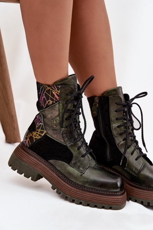 Haut Arbeitsstiefeletten Feminin mit einer Plattform Es mussciejka 07104-09 Khaki-Farbe-Farbe