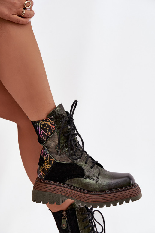 Haut Arbeitsstiefeletten Feminin mit einer Plattform Es mussciejka 07104-09 Khaki-Farbe-Farbe