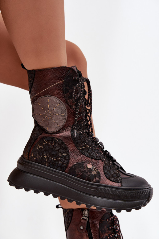 Haut Stiefel mit einer Plattform sich Zuarm laufen Es mussciejka 06565-02 braun-goldene Farbe