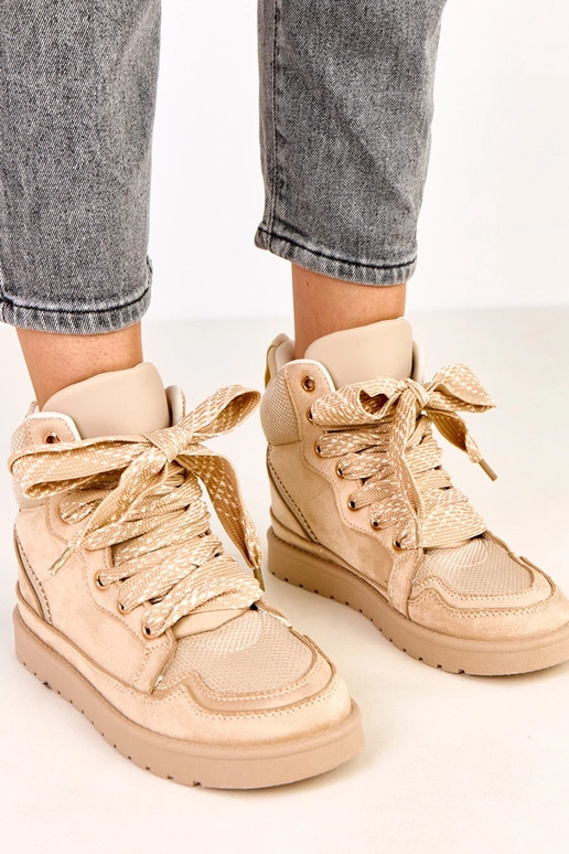 Sandfarbene hohe Sneakers mit dicken...