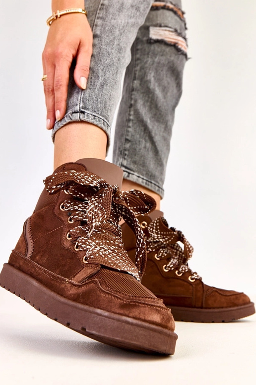 Braune hohe Sneakers mit dicken...