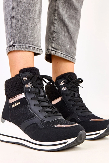 Schwarze hohe warme Sneakers mit Plattform Rolinda