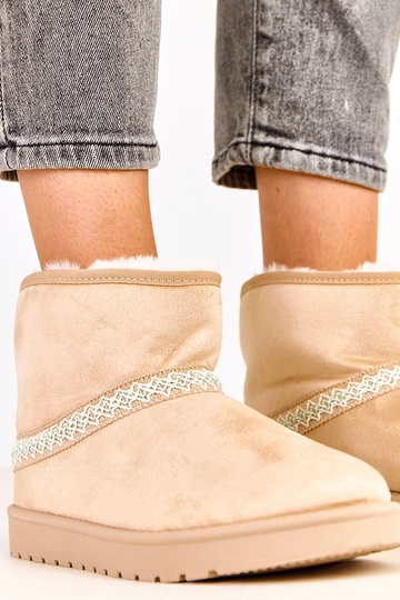 Beige niedrige Schneestiefel aus Kunstvelours, Karolla 2