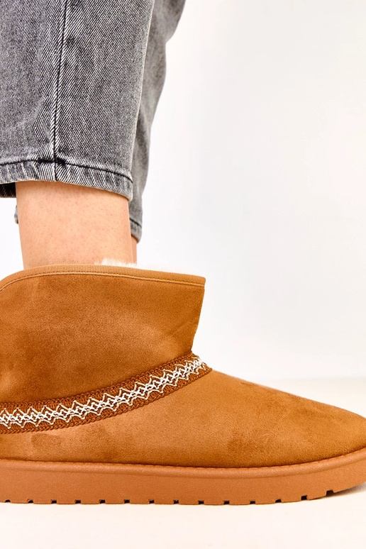 Karamellfarbene niedrige... Karamellfarbene niedrige...