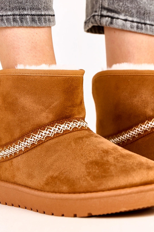 Karamellfarbene niedrige... Karamellfarbene niedrige...