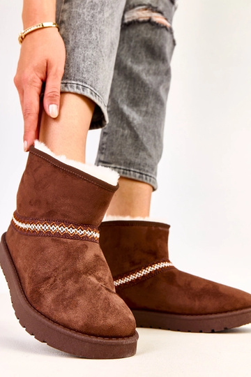 Braune niedrige Schneestiefel aus Kunstvelours, Karolla