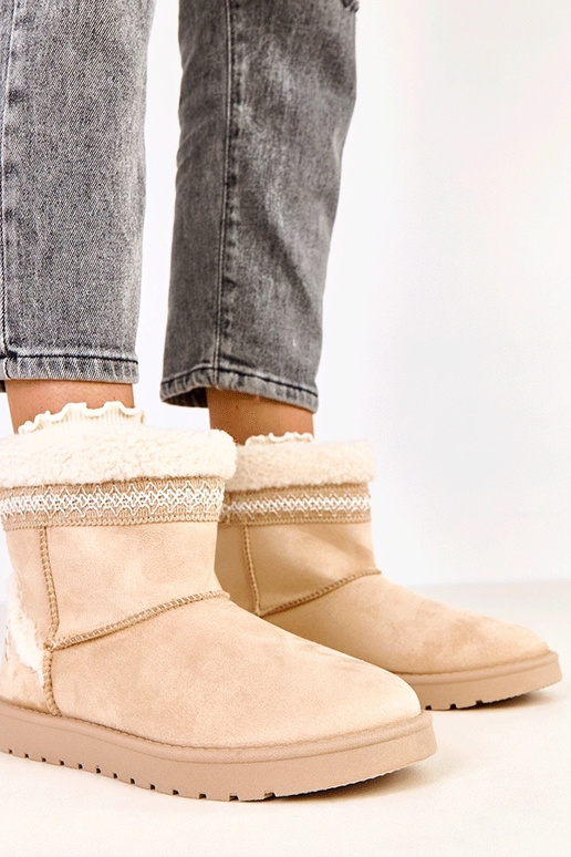 Beige niedrige Schneestiefel mit... Beige niedrige Schneestiefel mit...