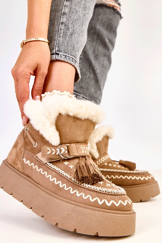 Hellbraune Schneestiefel mit... Hellbraune Schneestiefel mit...