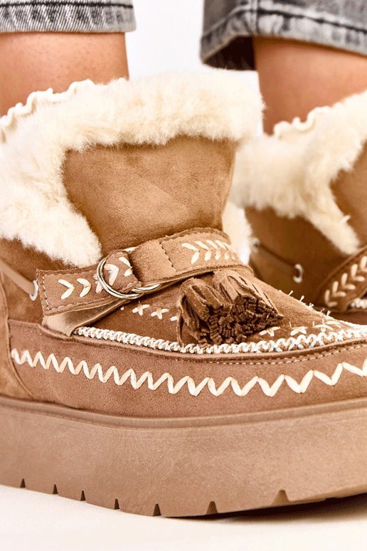 Hellbraune Schneestiefel mit... Hellbraune Schneestiefel mit...