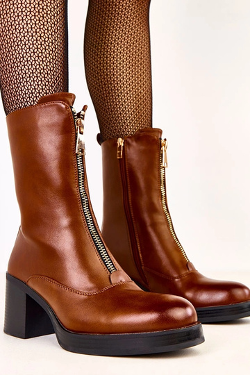 Braune Stiefeletten mit Absatz und dekorativem Reißverschluss vorne Erafir