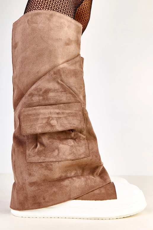 Braune Overknees aus Kunstwildleder...