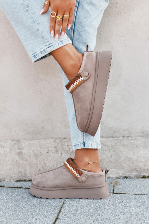 Schneestiefel für Damen, niedrig mit beweglichen Riemen und Stickerei, mit Plattform in sandfarben Lyrisse