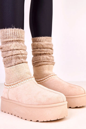 Sandfarben niedrige...