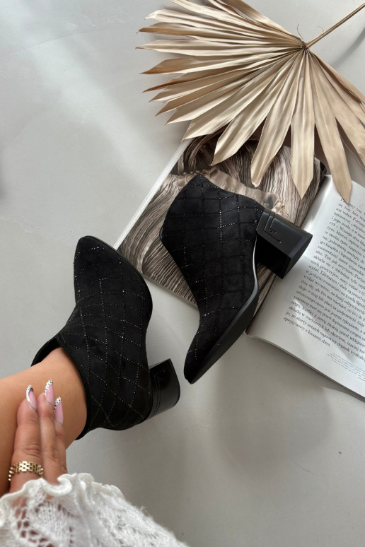 Damen Stiefeletten mit Dekoration D&A MR52-133 schwarz