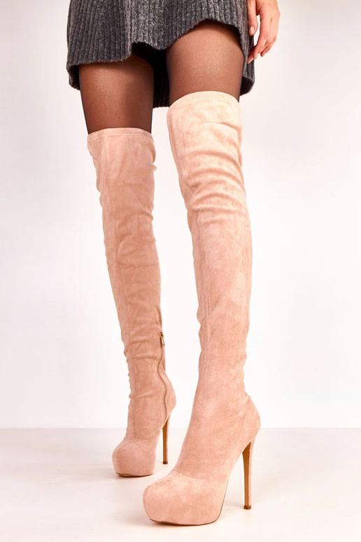 Sandfarbene kniehohe Stiefel aus...