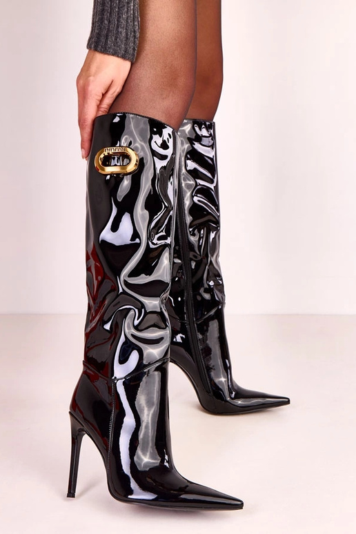 Czarne kozaki lakierowane ze złotą... Czarne kozaki lakierowane ze złotą...