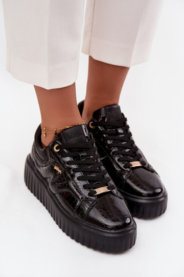 mit Lackeffekt Sneakers Stilvollllschuhe Feminin mit einer Plattform Lee Cooper LCJ-25-09-3870 schZuarze Farbe