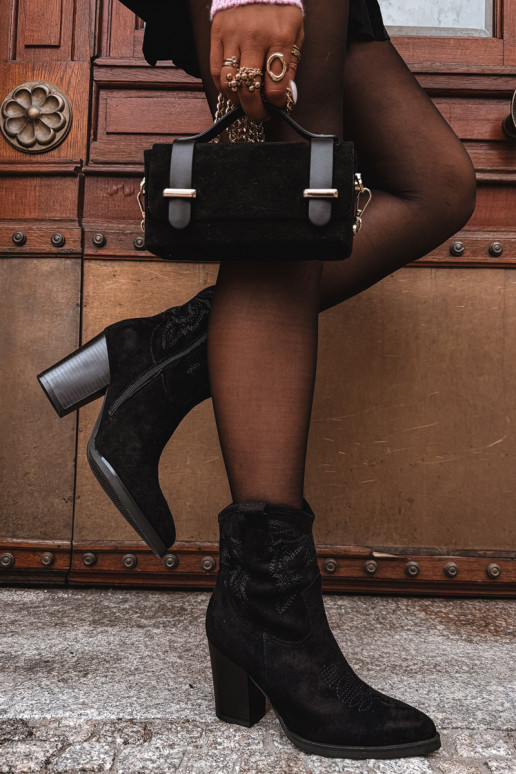 Stiefel im CoZuboy-Stil Feminin mit Absätzen aus Öko-INildlederoZue schZuarze Farbe Carissa