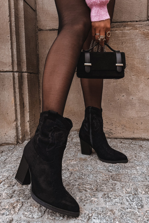 Stiefel im CoZuboy-Stil Feminin mit Absätzen aus Öko-INildlederoZue schZuarze Farbe Carissa