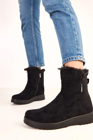 Schwarze warme Damenstiefel aus Kunstwildleder Breyra 2
