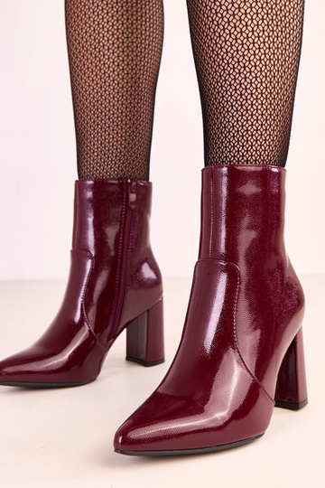 Burgunderfarbene klassische Stiefel mit Absatz Kassy
